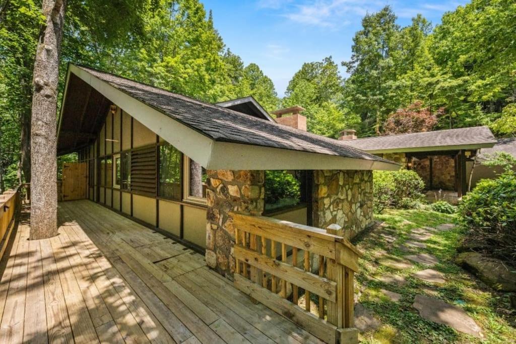 Bourbon Hollow Lodge With Hot Tub And Pool Plus Game Room Only 5 Min To Downtown Gatlinburg Exterior foto
